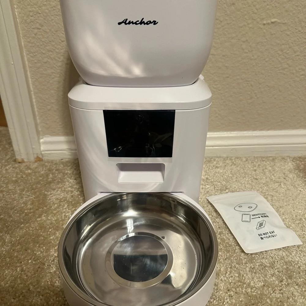 Anchor Automatic Dog Feeder - White and Silver